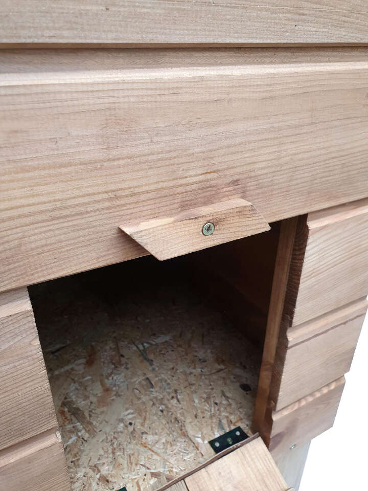 dobar Hühnerstall mit Legebox